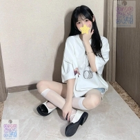 綺羅  身材：162cm C罩杯 20歲 43kg
